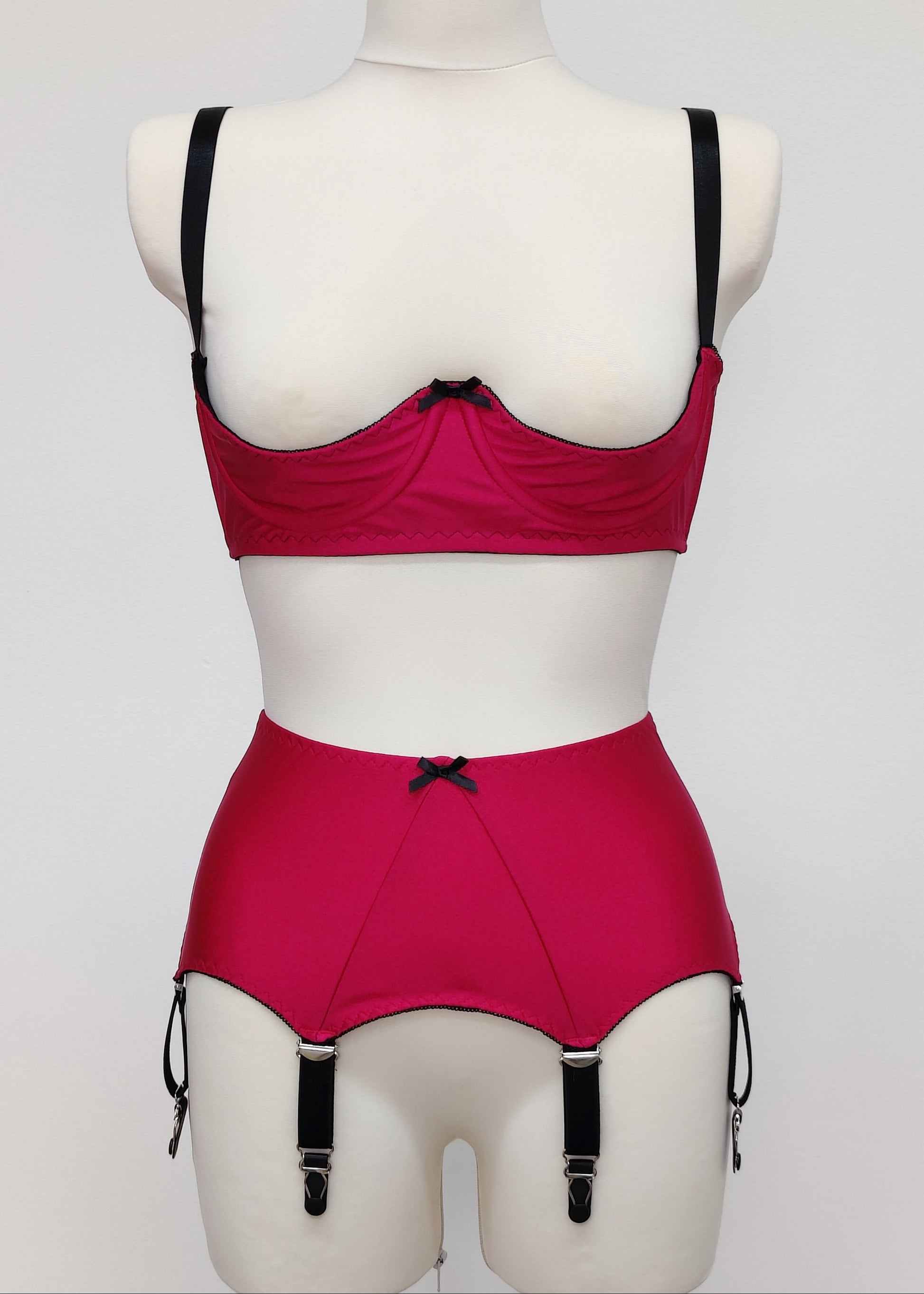 magenta pink open quarter cup Gina bra, shown with matching 6 strap Lola garter belt