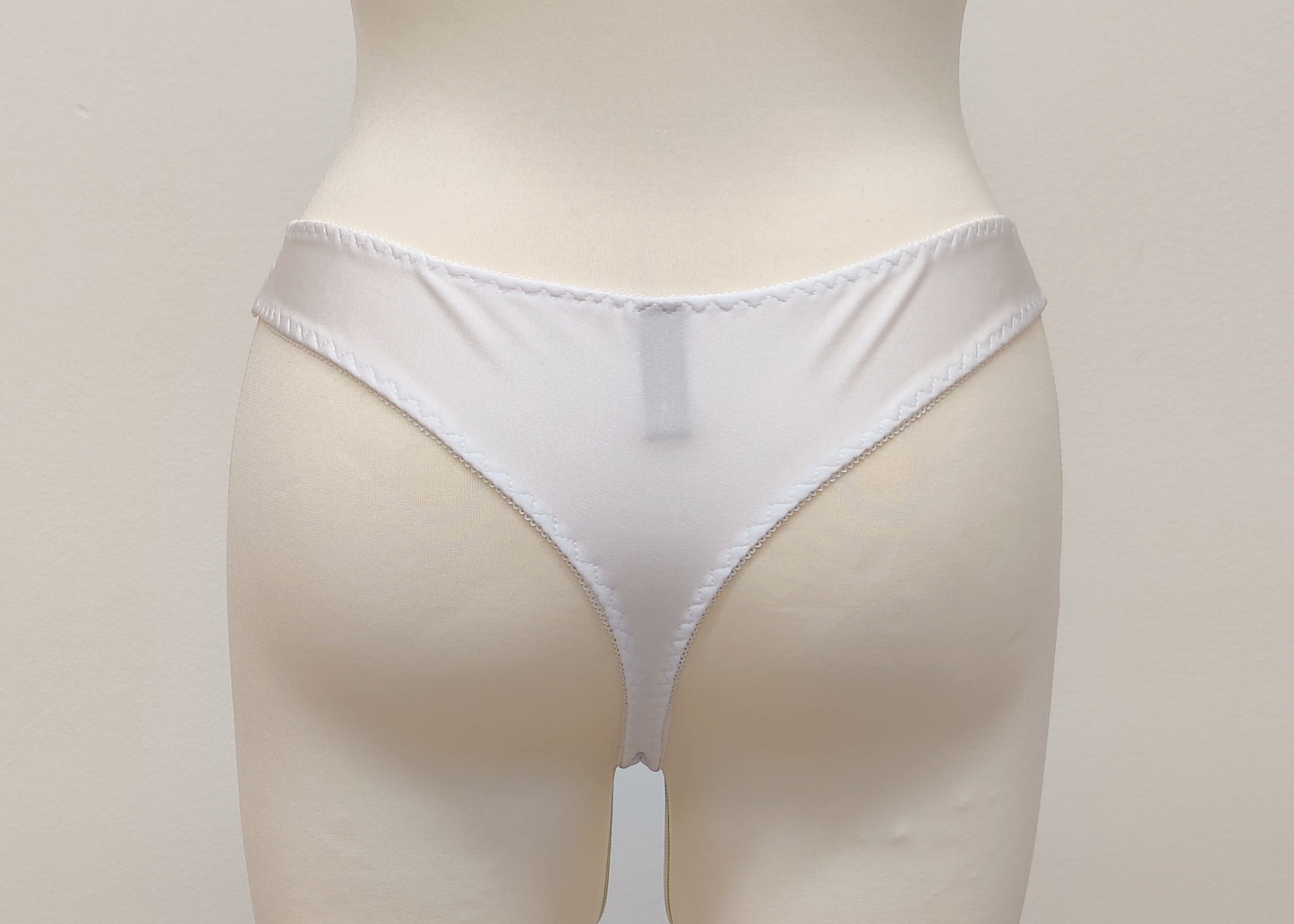 MIA Thong