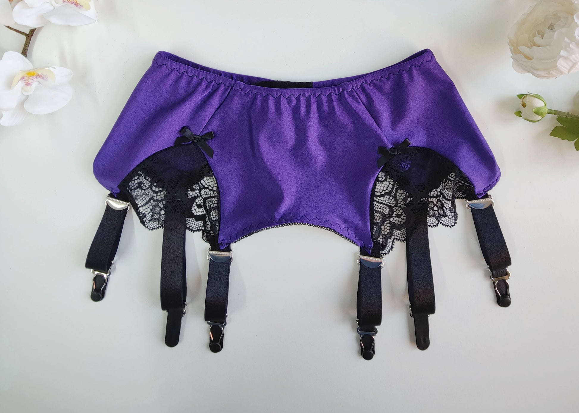 purple with black lace and 6 straps Scarlett garter belt in size S