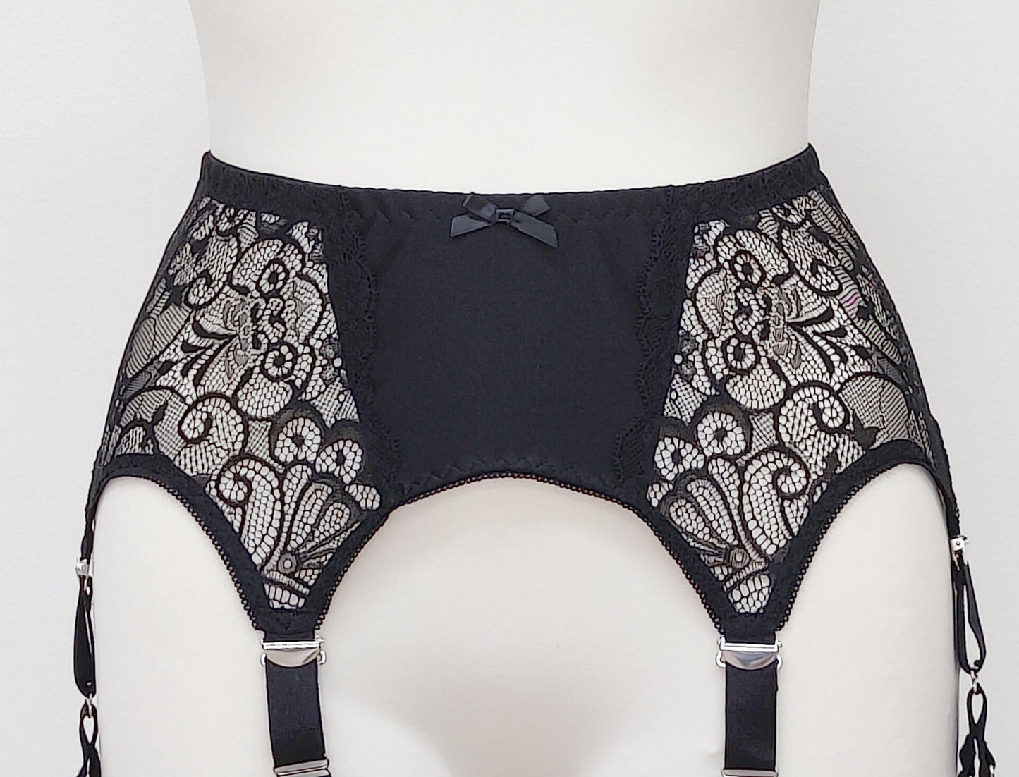 black 6 strap garter belt with lace side panels, size 3XL