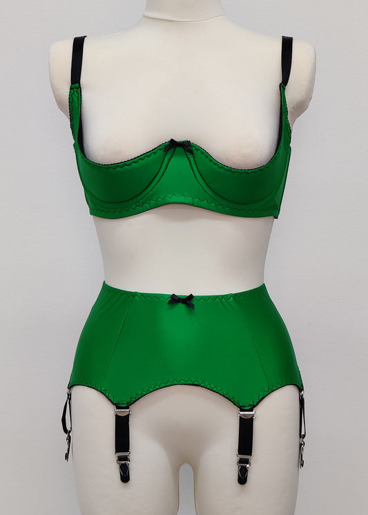 emerald green, 6 black straps, vintage style Greta garter belt , show with matching Gina quarter cup bra