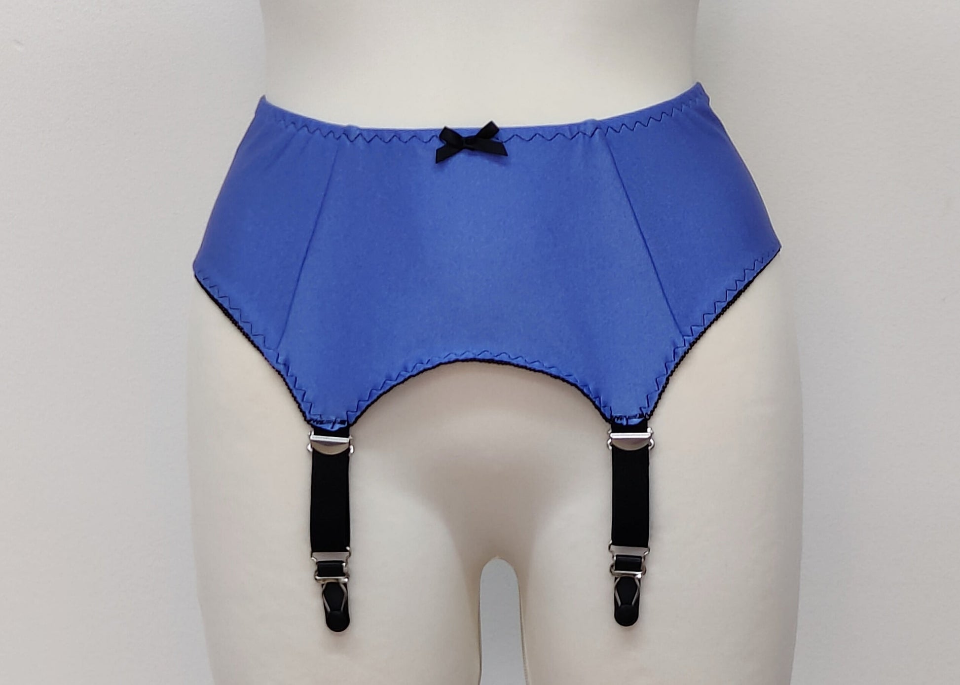 lavender with 4 black straps, vintage style Greta garter belt