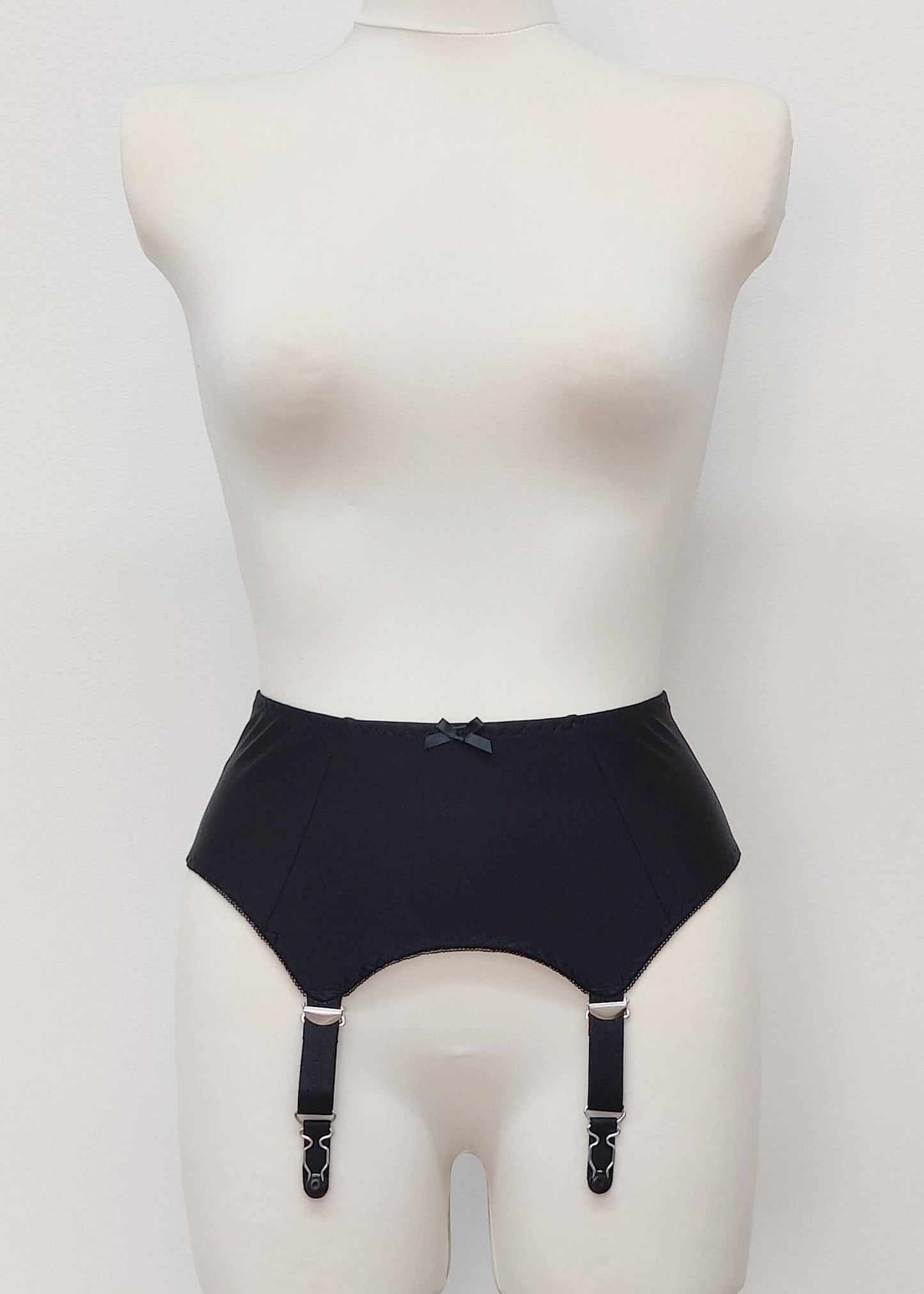 black retro style 4 strap Greta garter belt