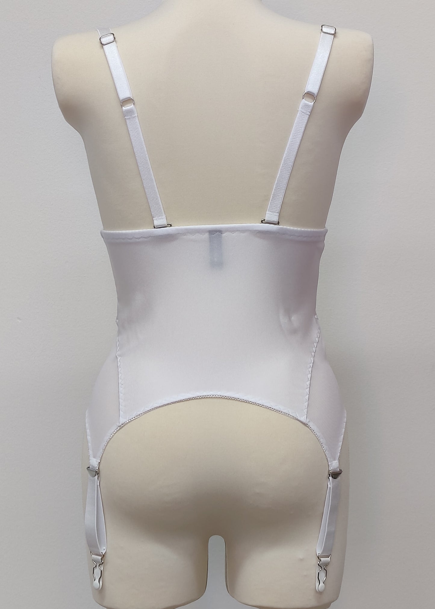 High-waist, Pull-on SOPHIE Garter belt in size S-4XL