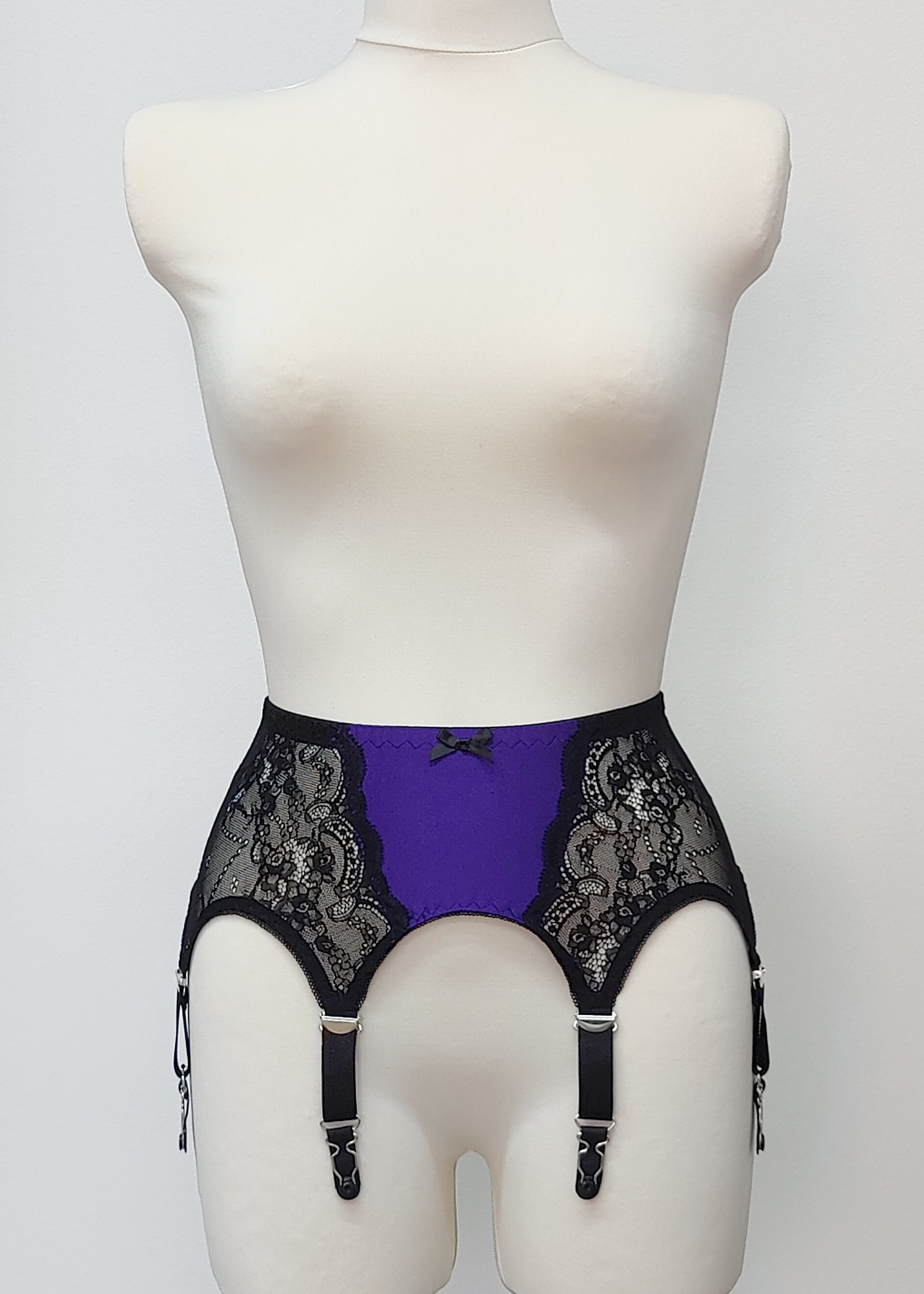 Black Lace MONA Garter Belt – Coco'sRetroCloset