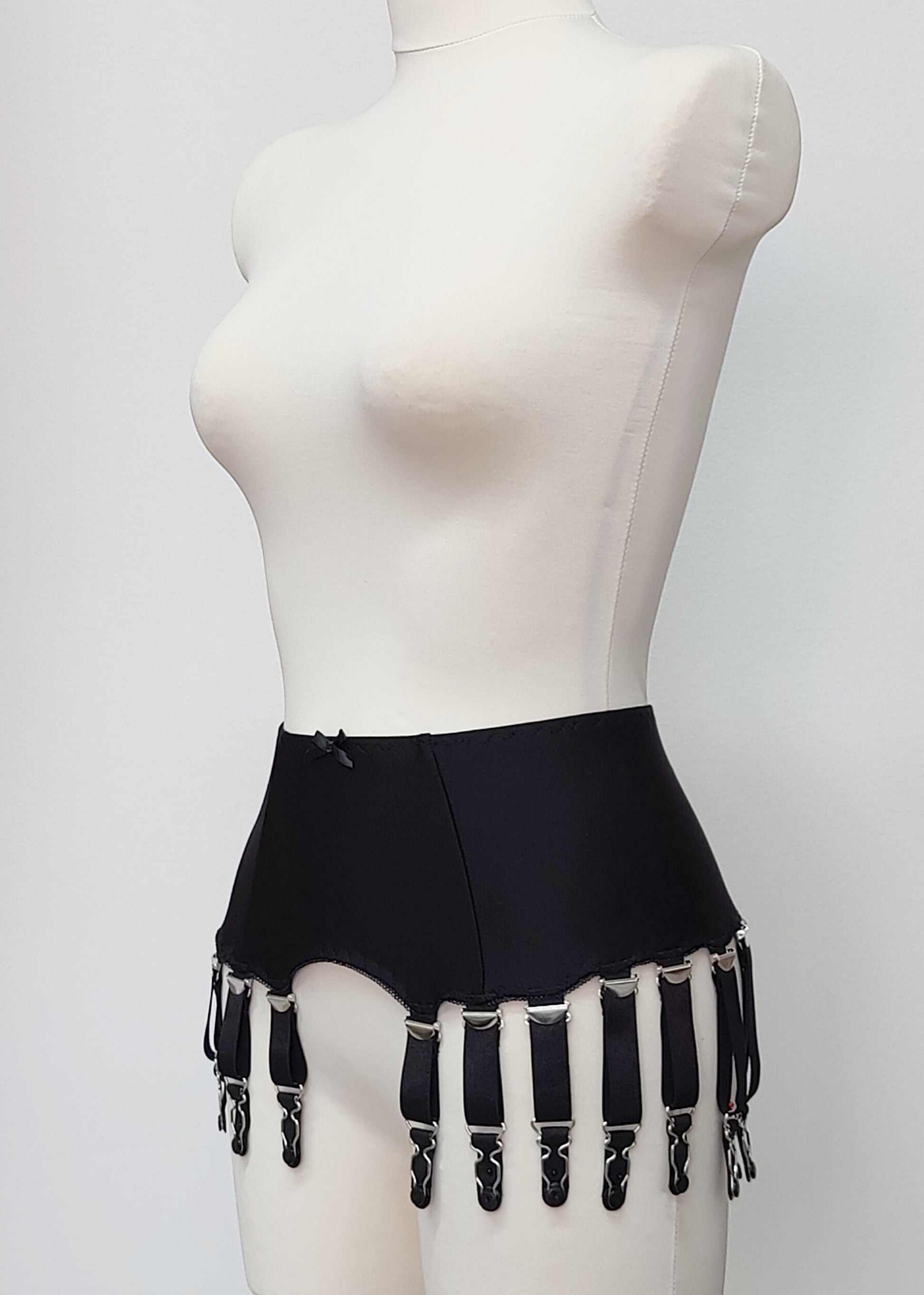 customizable, additional straps for garter belts, you can have garter belt with 16 straps