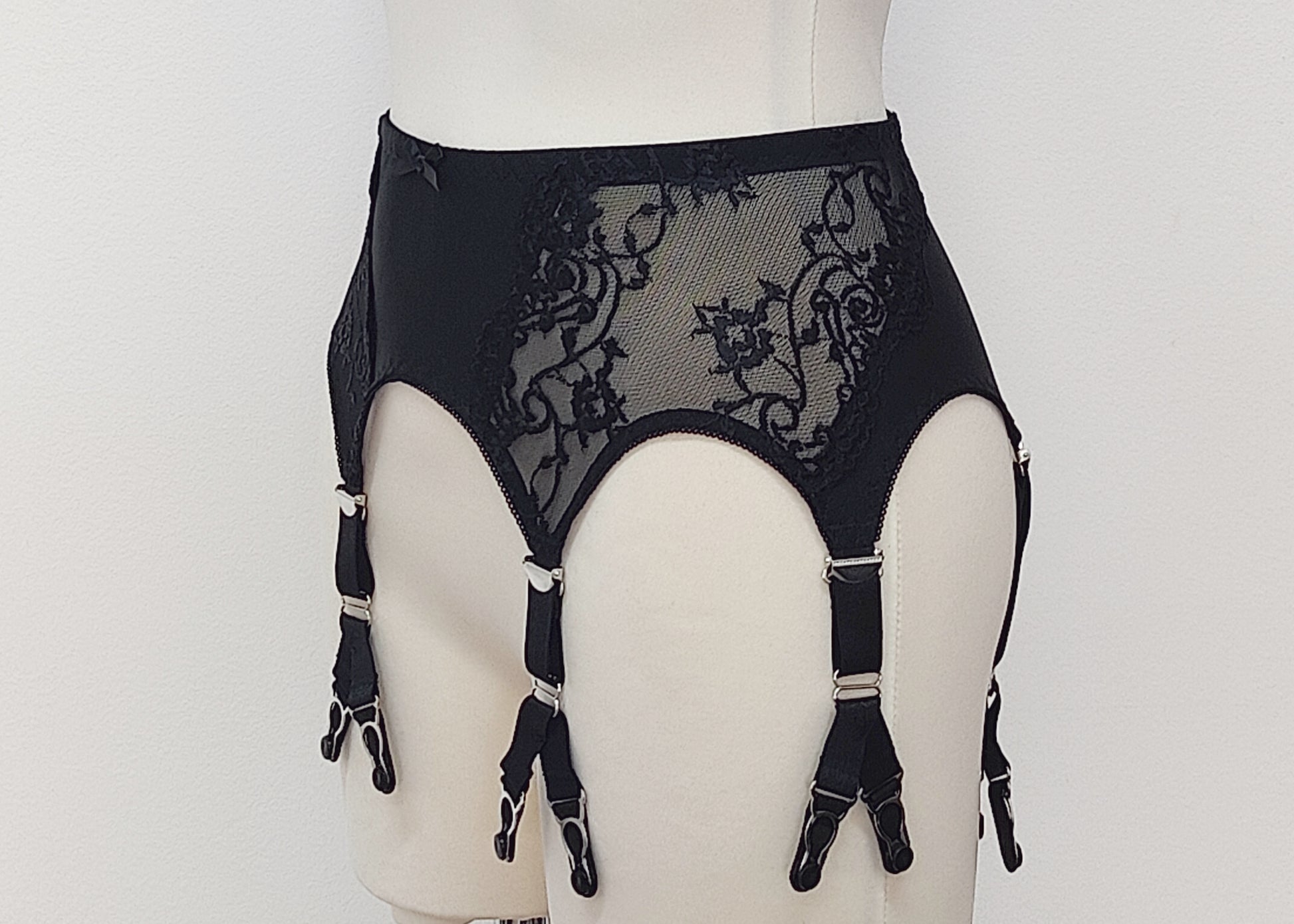 Black High waist Rita garter belt with lace side panels and 6 Y straps, side view