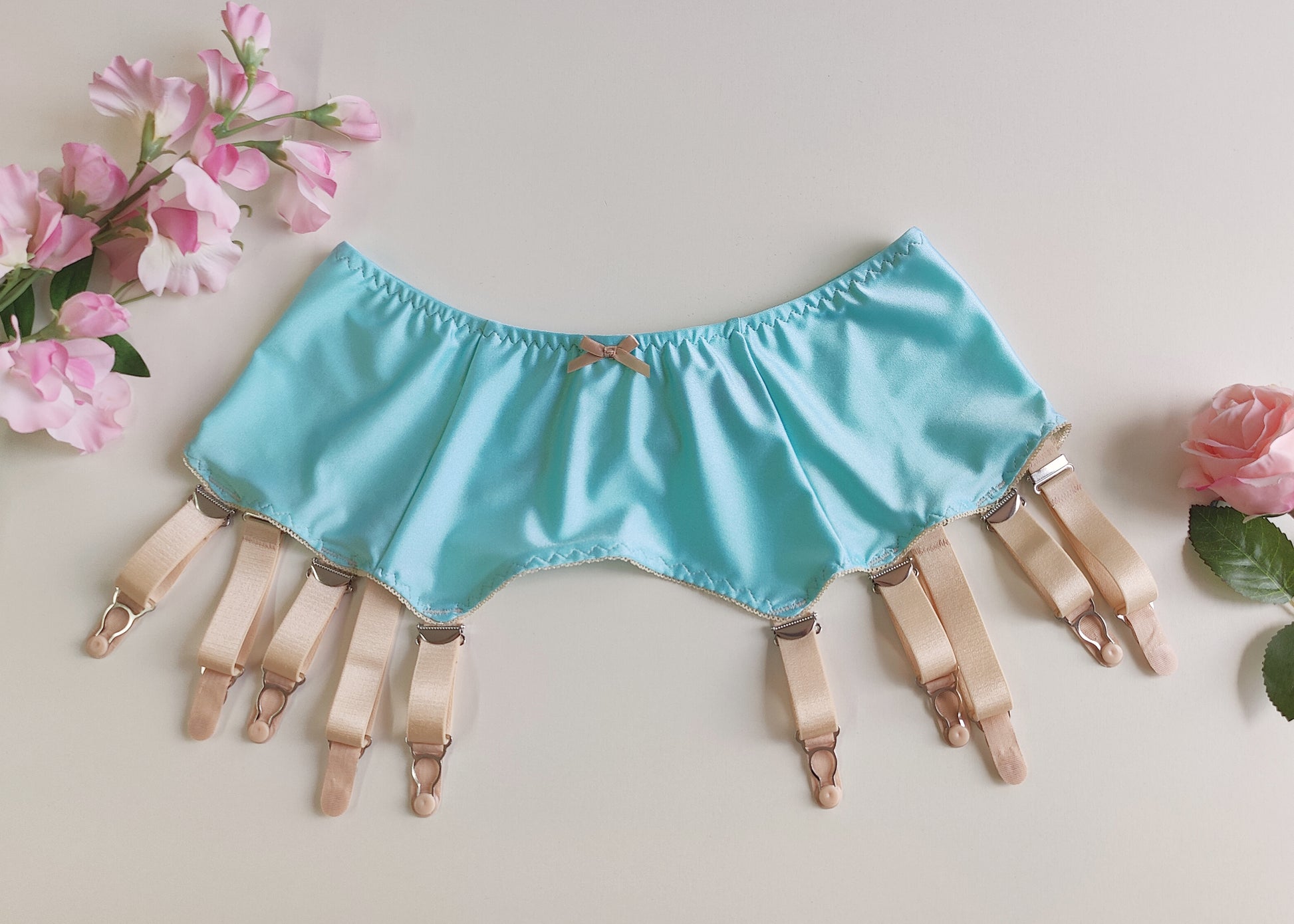 aqua with 10 beige straps, vintage style Greta garter belt