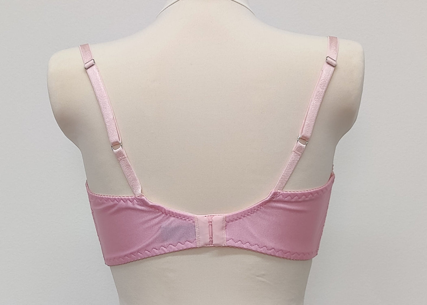 Pink LUCREZIA Quarter Cup Lace Bra, size 80C/36C