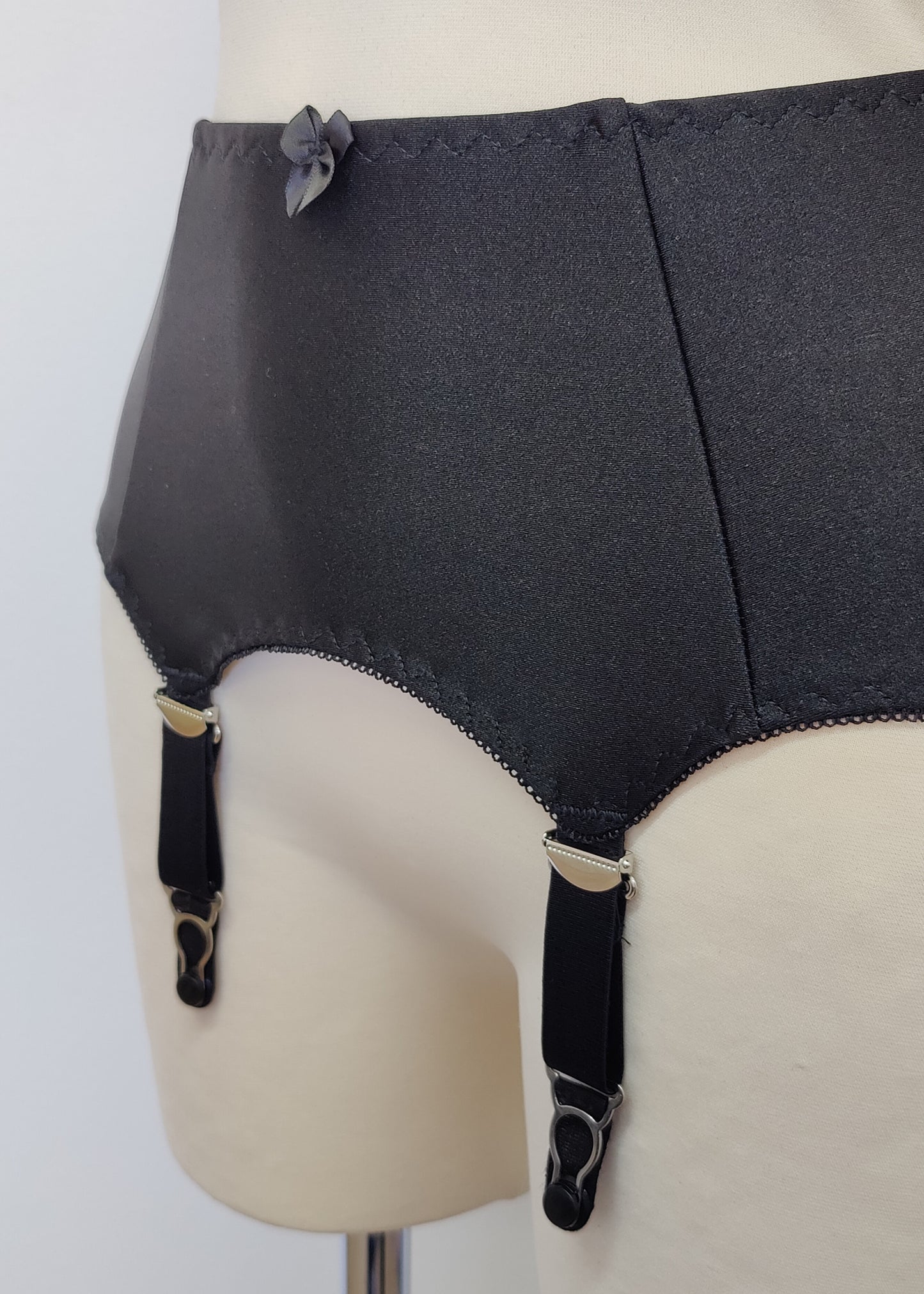 black, classic, retro style Greta garter belt