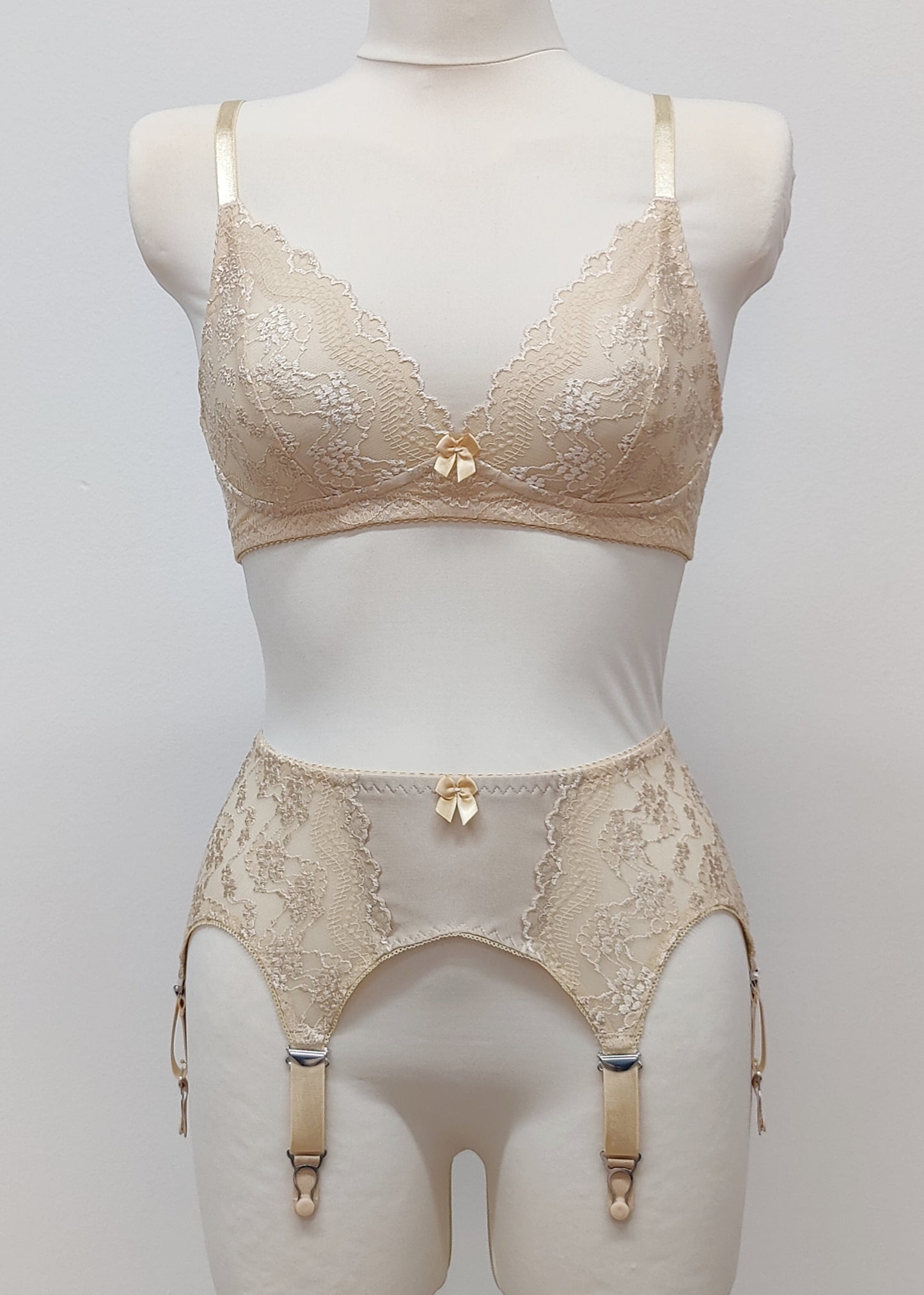 Beige lace 6 strap retro style Mona garter belt with side lace panels, shown with matching Coco bralette