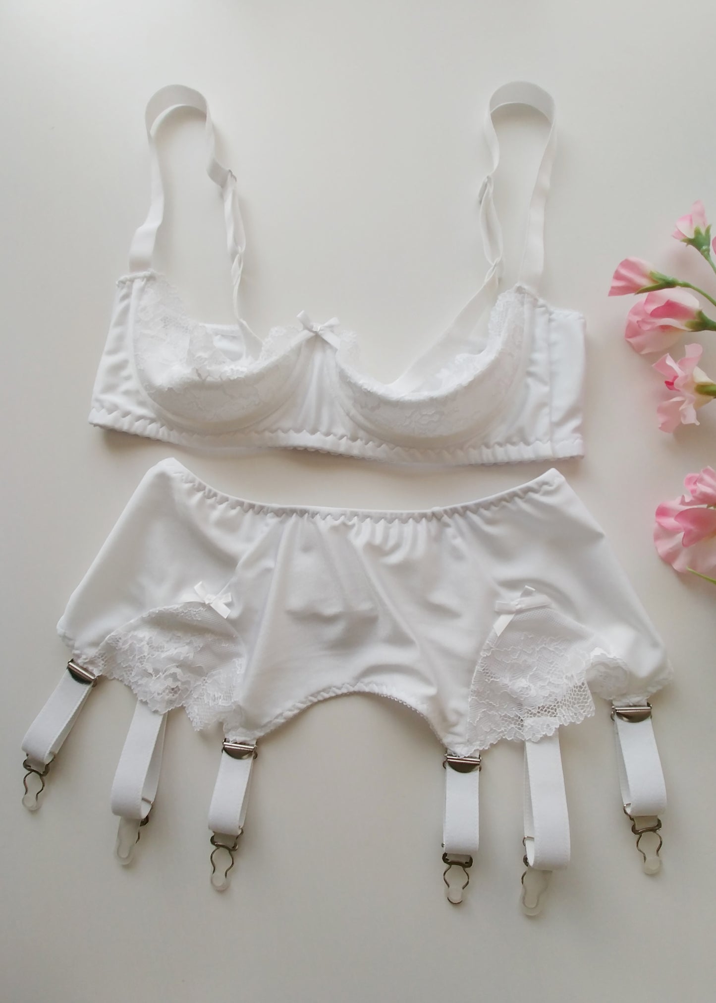 White SCARLETT Garter Belt