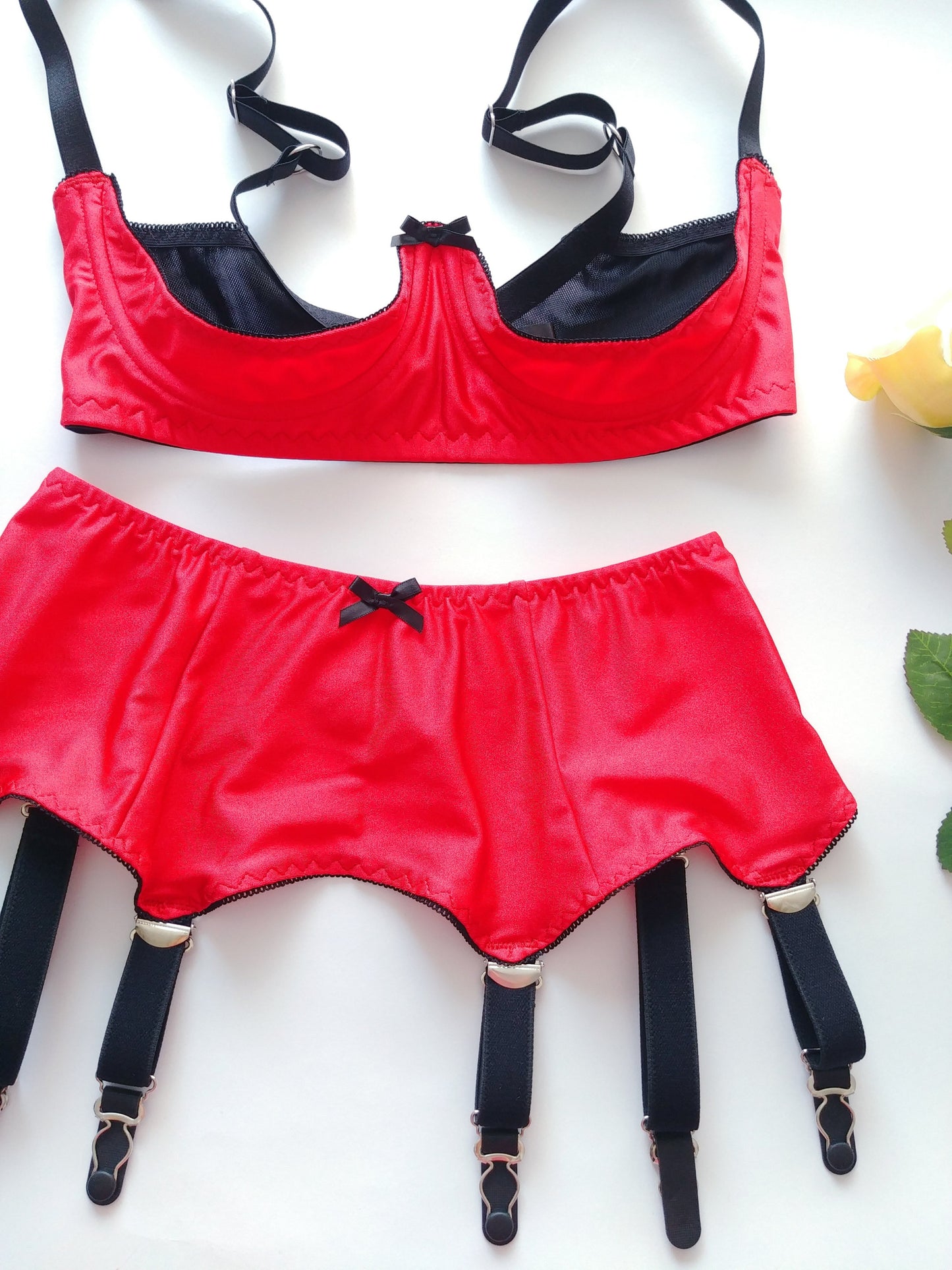 red, 6 strap, vintage style Greta garter belt , show with matching Gina quarter cup bra