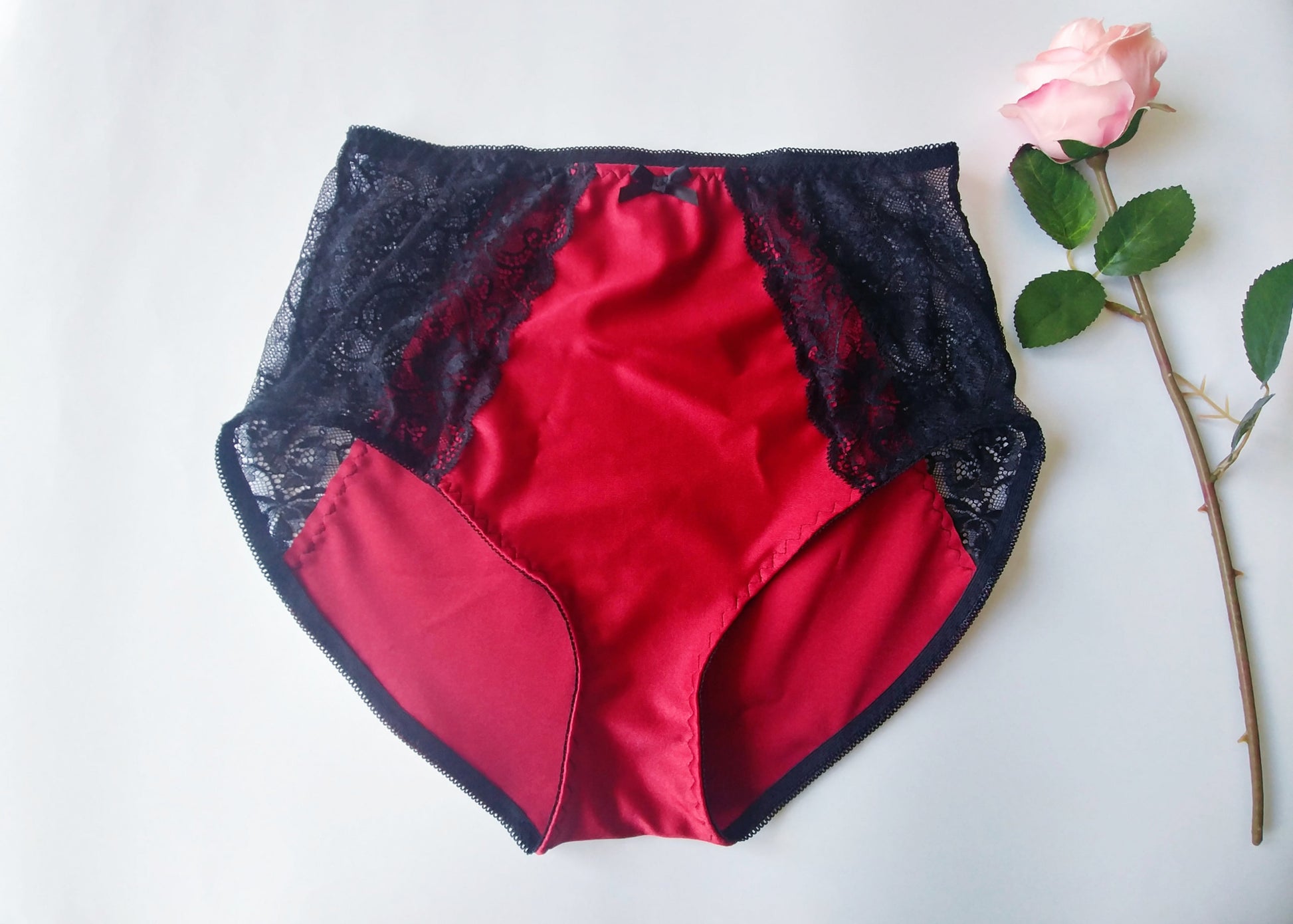 red high waist Eve panties with black lace side panels
