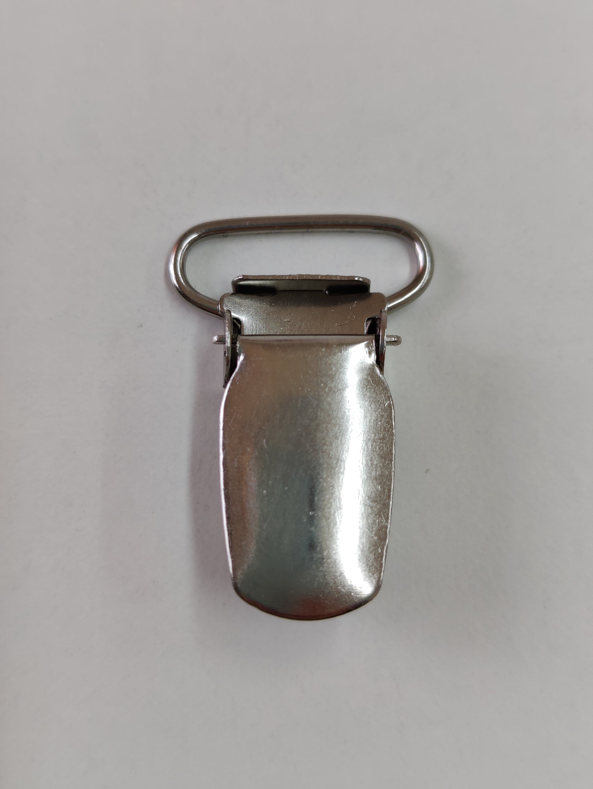 metal clips for garter suspender belts