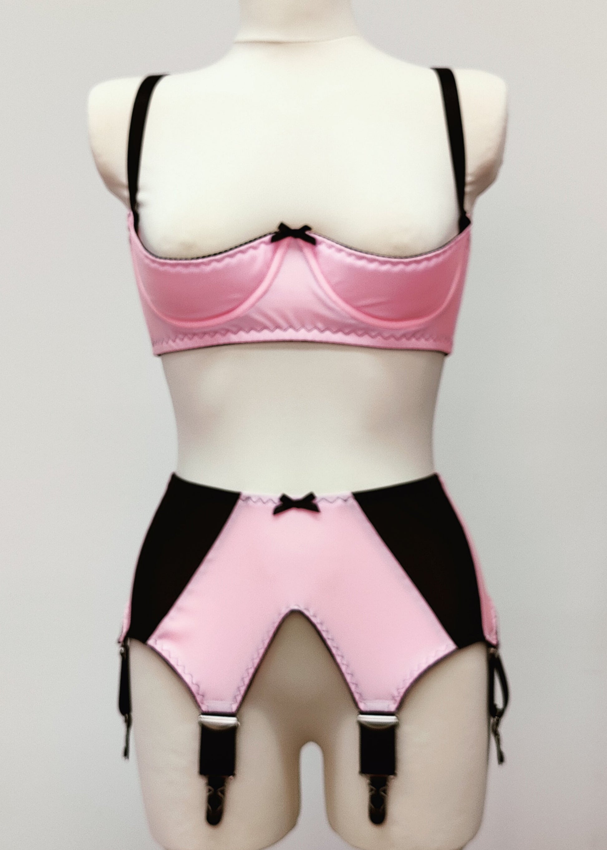 wide, vintage style, Grace garter belt, pink with black mesh panels and 6 extra wide straps, shown with matching Gina quarter cup bra