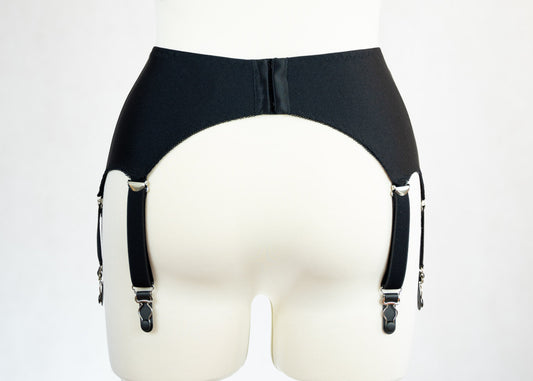 black 6 strap  retro garter belt with lace inserts, size L, back view