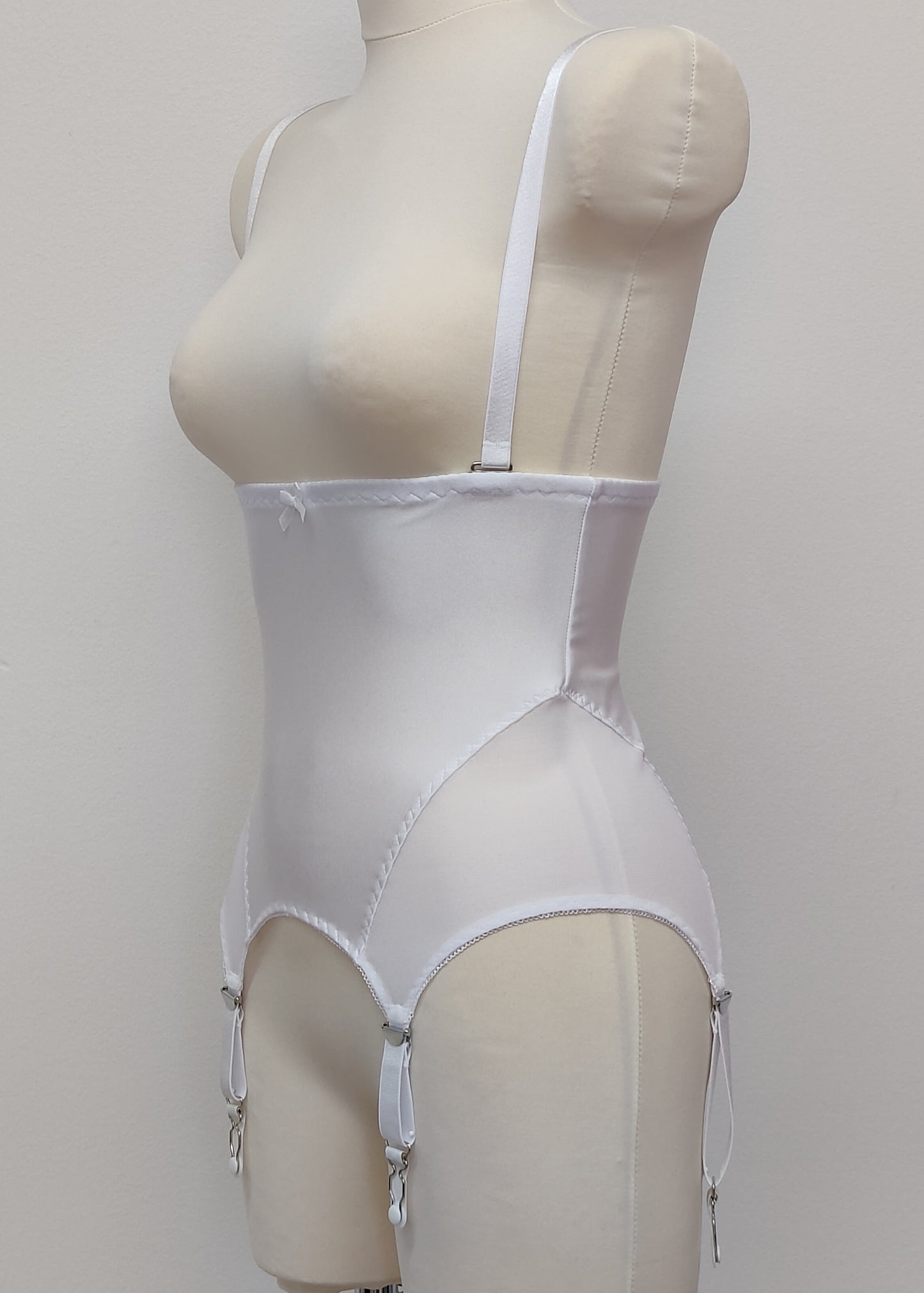 High-waist, Pull-on SOPHIE Garter belt in size S-4XL