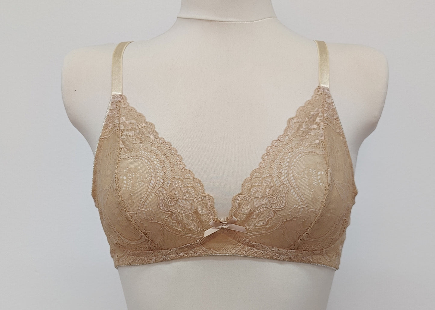 beige lace soft Coco bralette