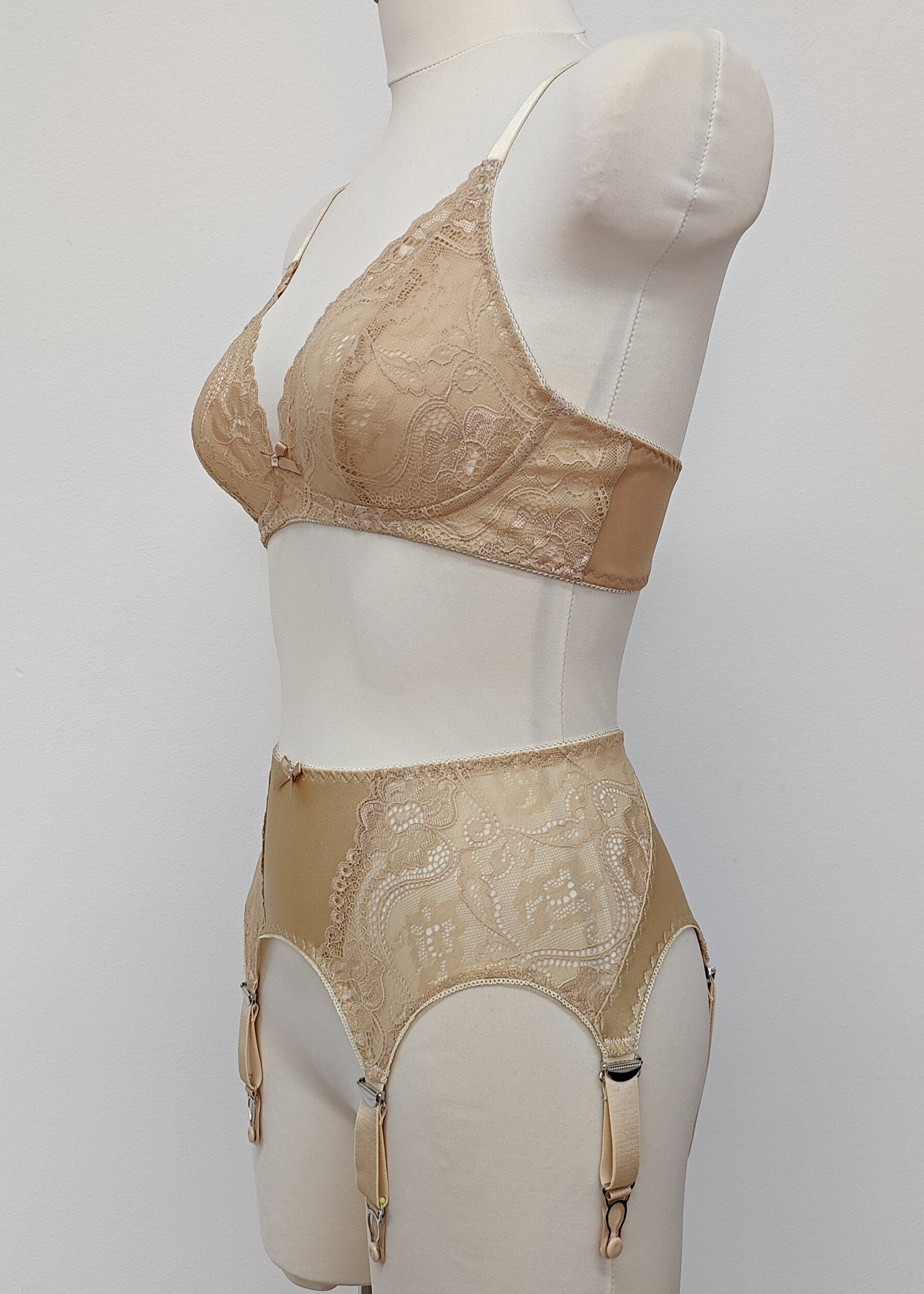 beige lace soft Coco bralette, shown with matching 6 strap Mona garter belt, side view