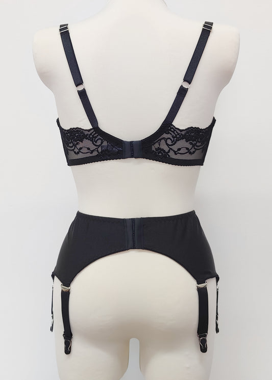 black lace Vivian bra, back view