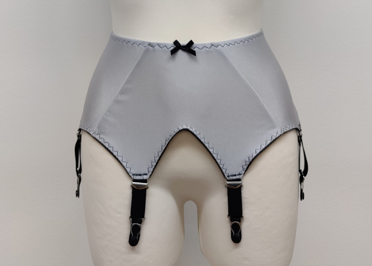 gray wide, 6 strap Nora garter belt