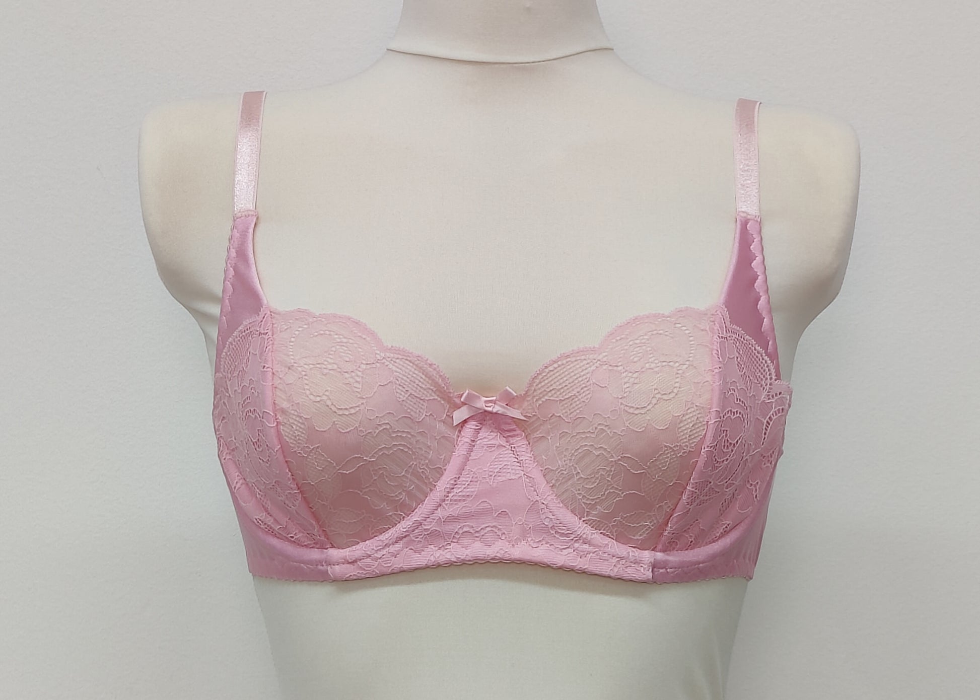 pink lace soft cup Alice bra with underwires