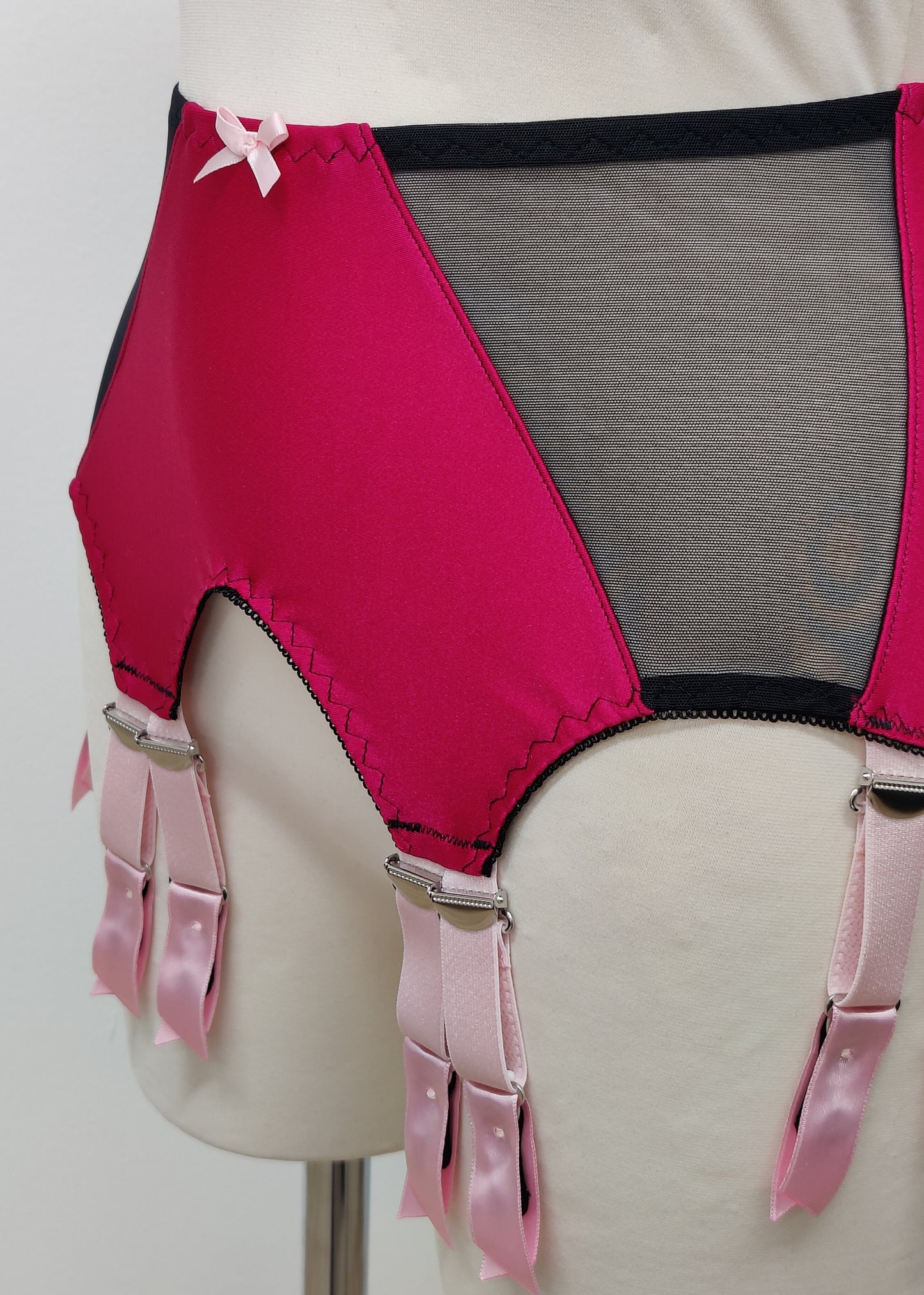 12 strap STELLA garter belt