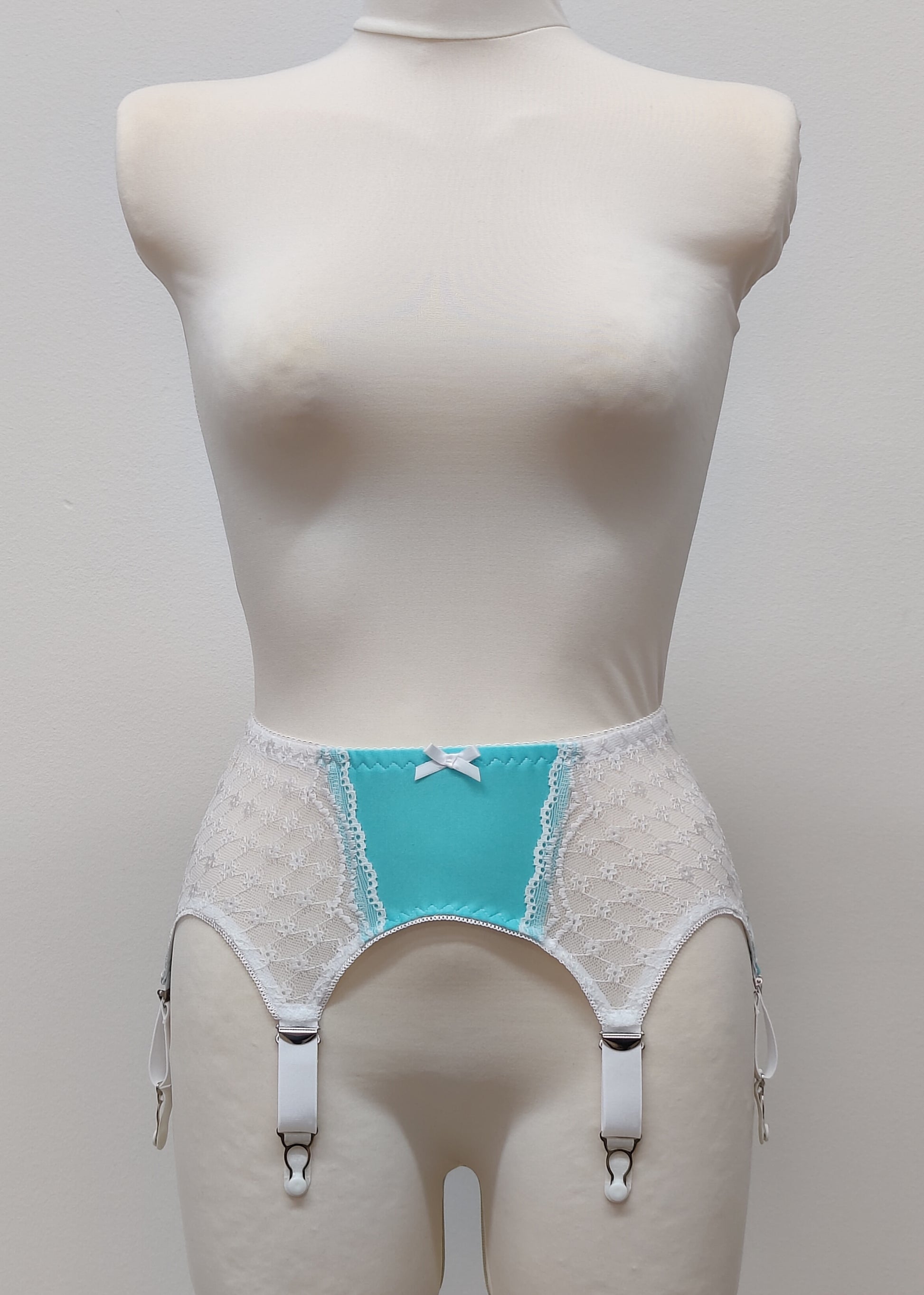 White Lace MONA Garter belt Retro Suspender belt Size XS-3XL Coco'sRetroCloset White Lace MONA Garter belt Retro Suspender belt Size XS-3XL Coco'sRetroCloset