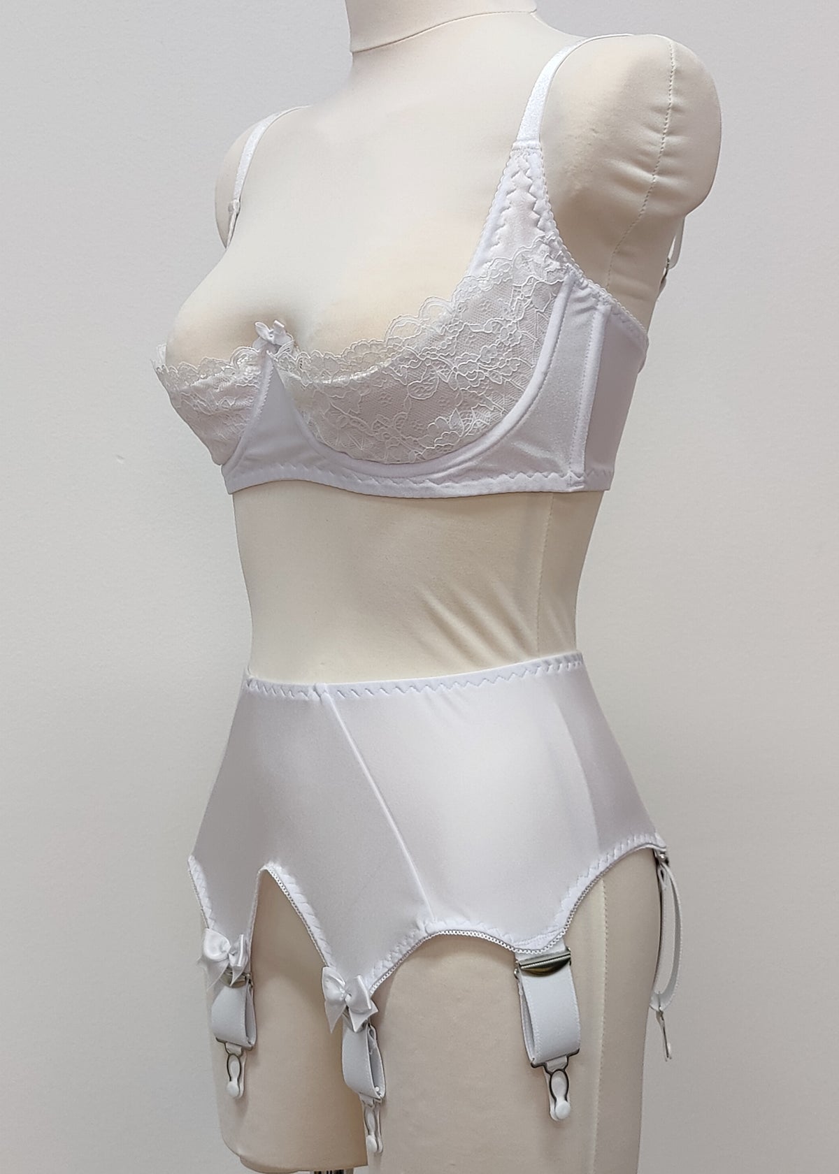 White Wide IRIS Garter Belt Deep V Style Suspender Belt Size XS-4XL