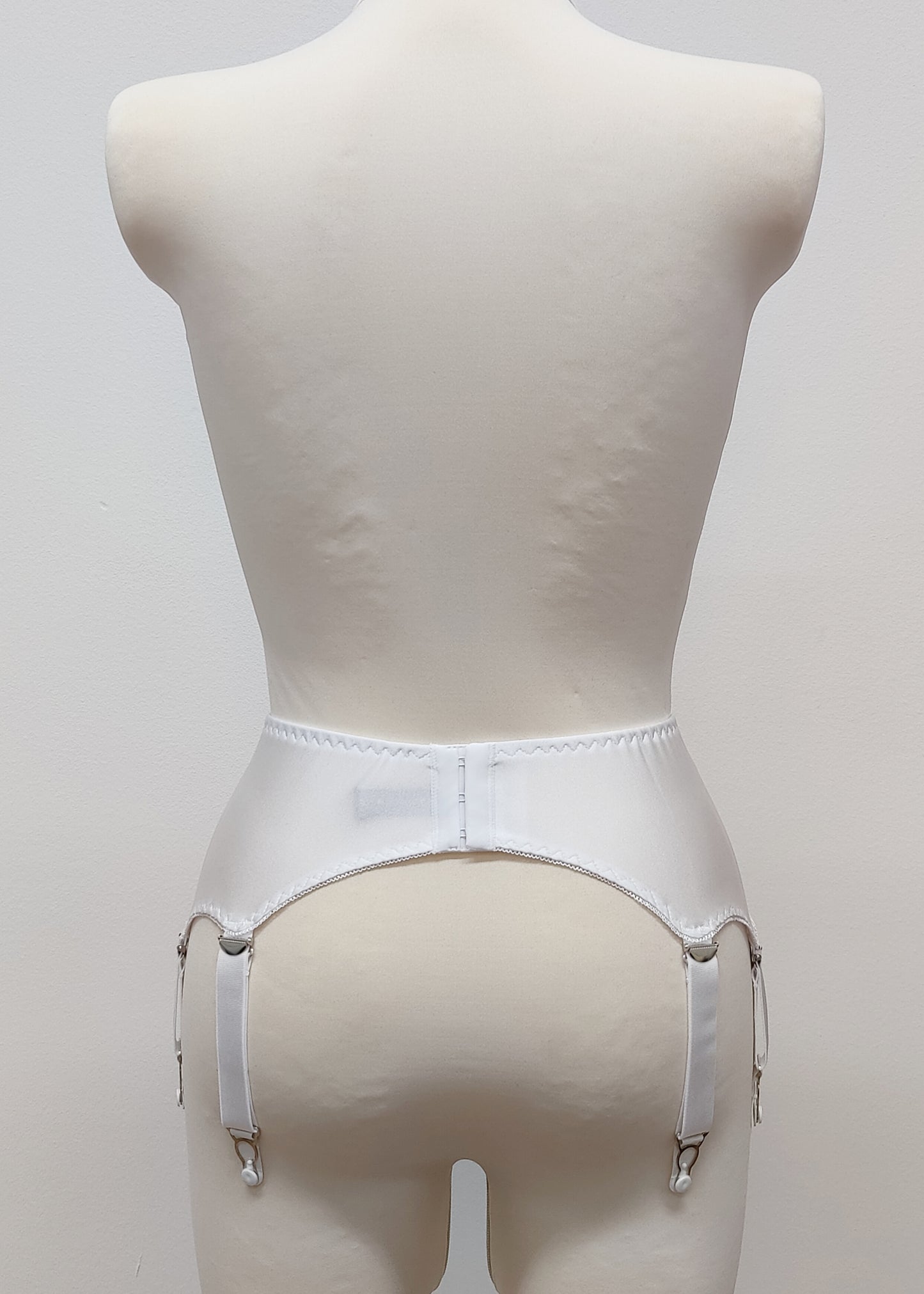 white classic retro style Greta garter belt, back view