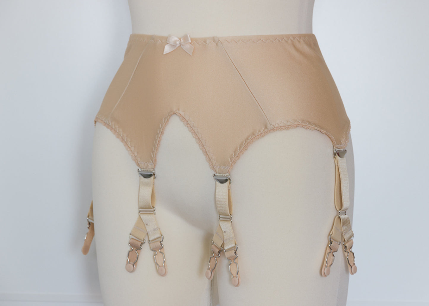 beige Wide Jean garter belt with 6x Y-straps