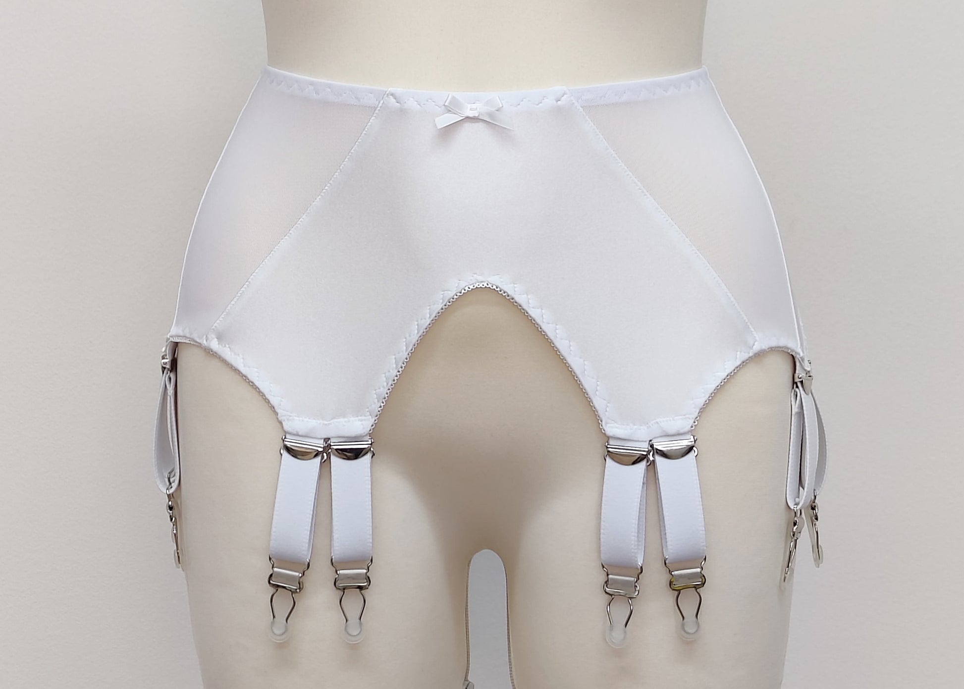 12 strap STELLA garter belt Coco'sRetroCloset 12 strap STELLA garter belt Coco'sRetroCloset