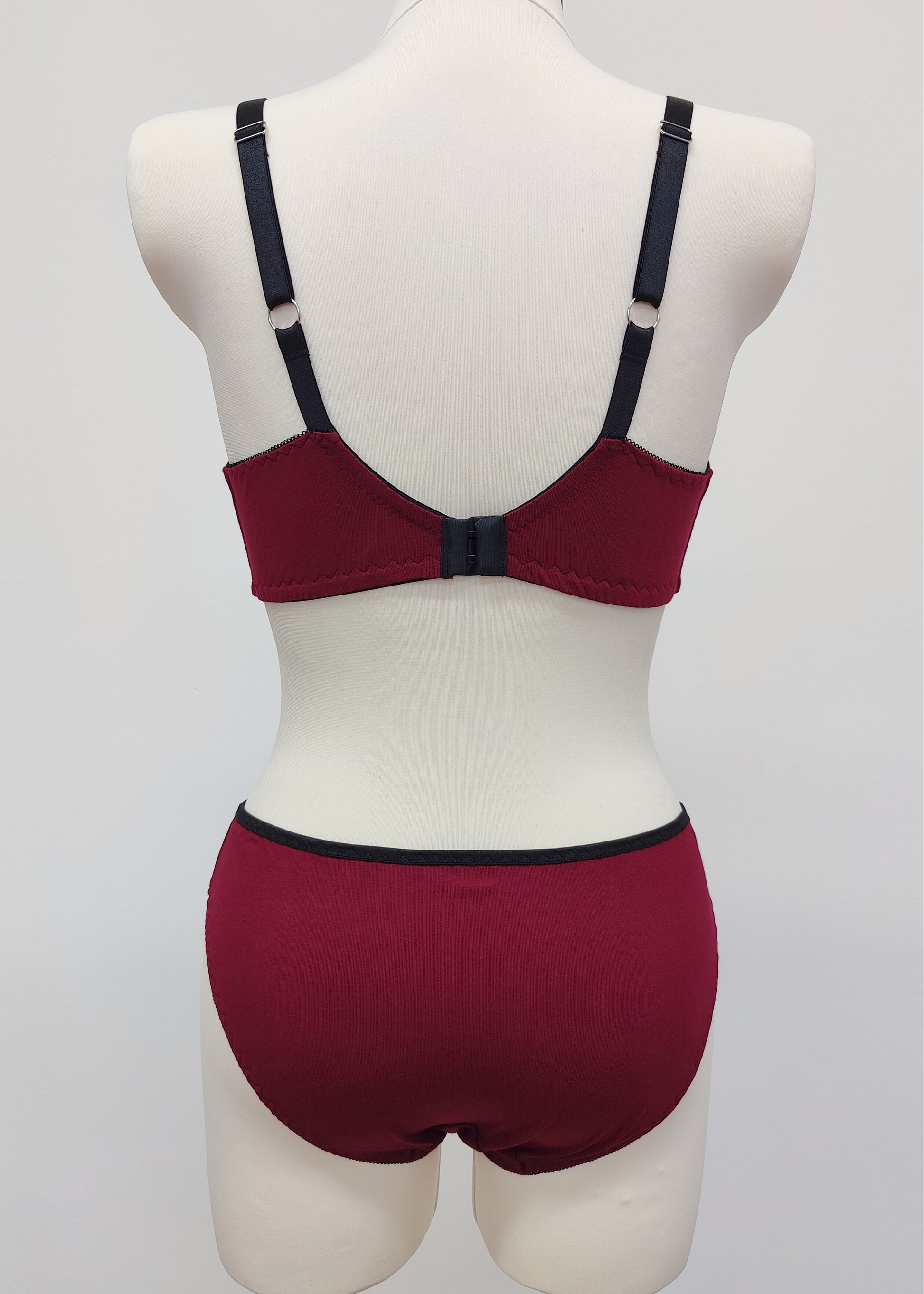 Organic Cotton Classic Bikini Undies - Burgundy Red